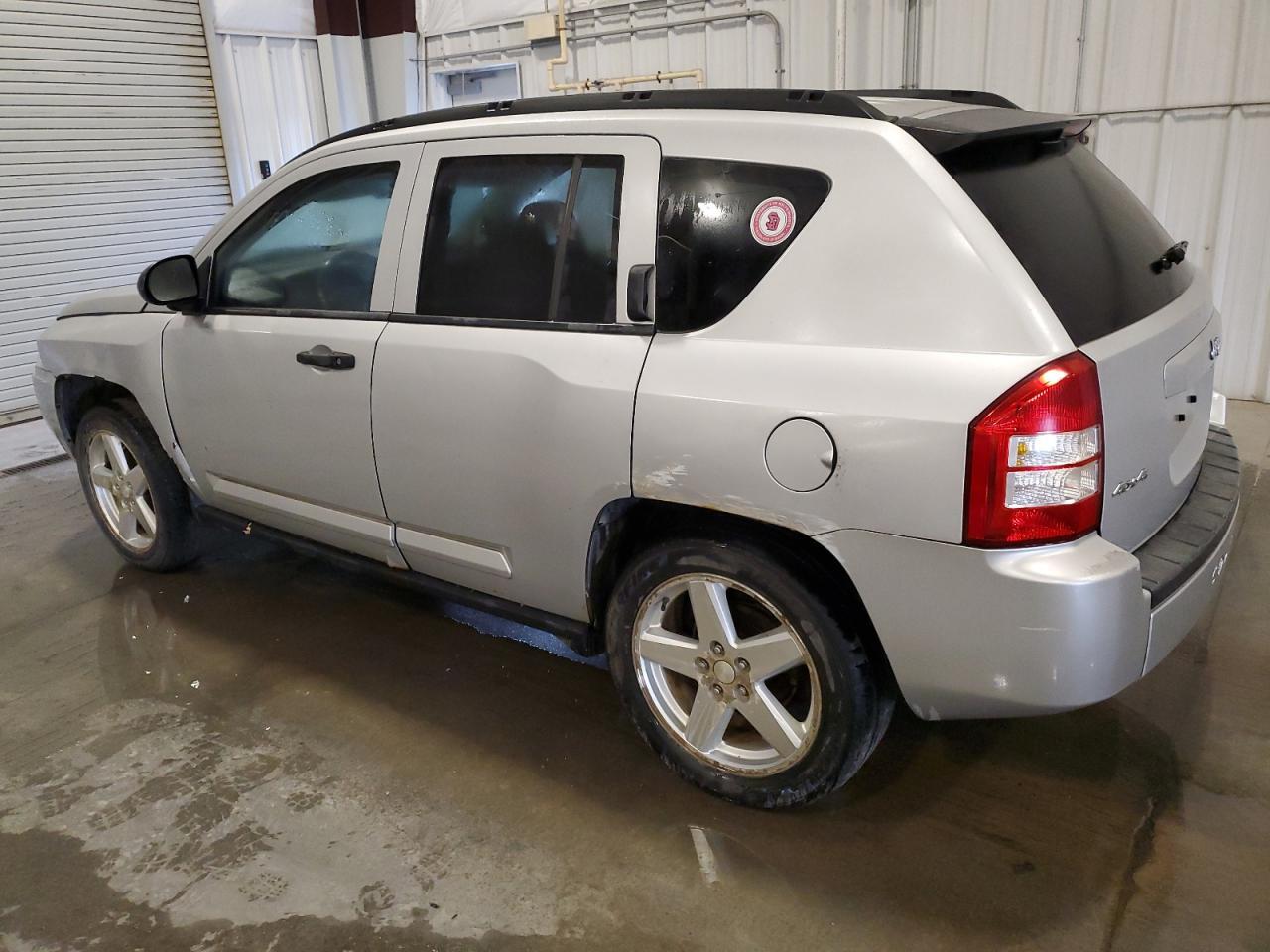 2007 Jeep Compass Limited - Image 2