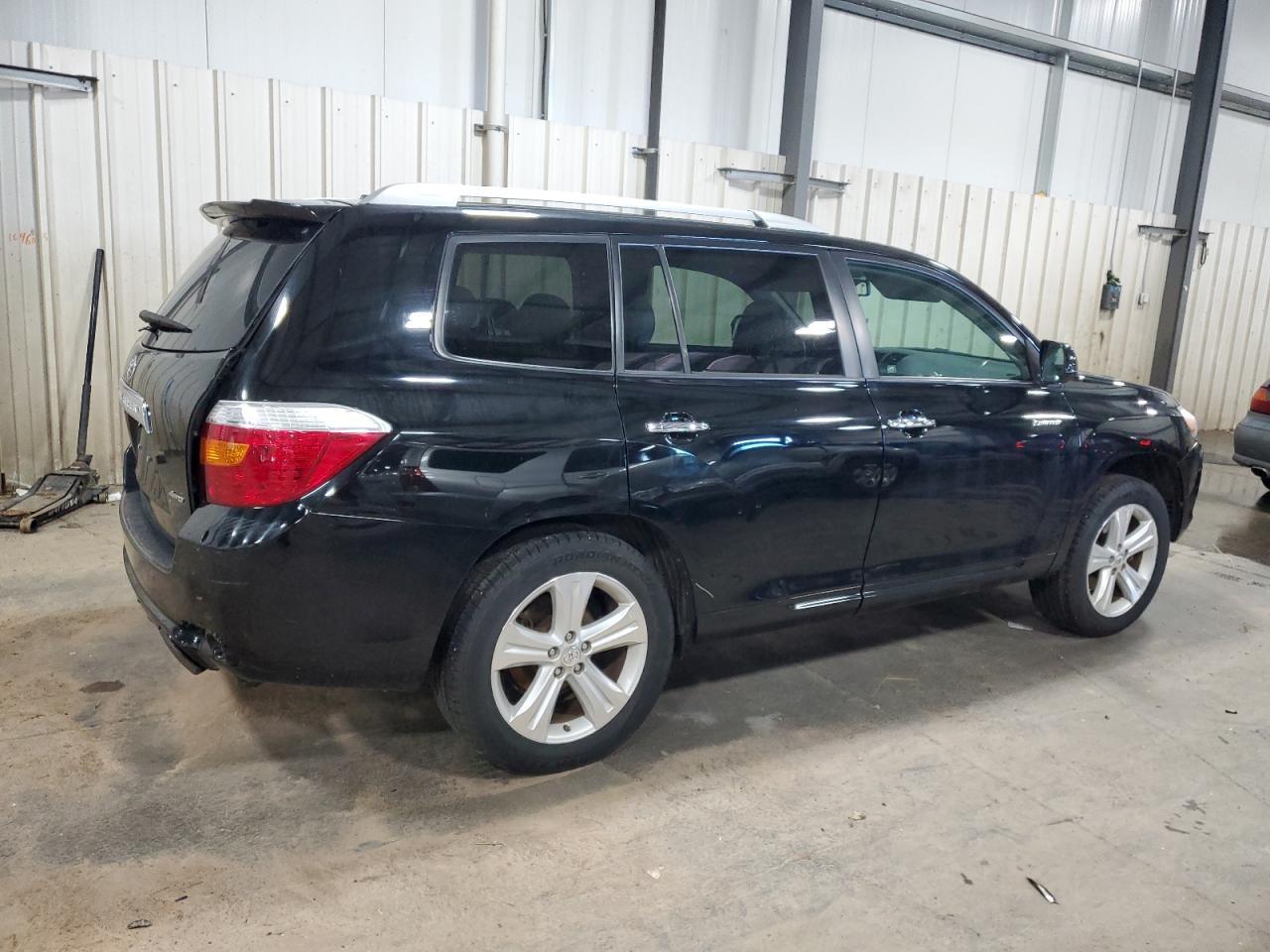 2010 Toyota Highlander Limited - Image 3