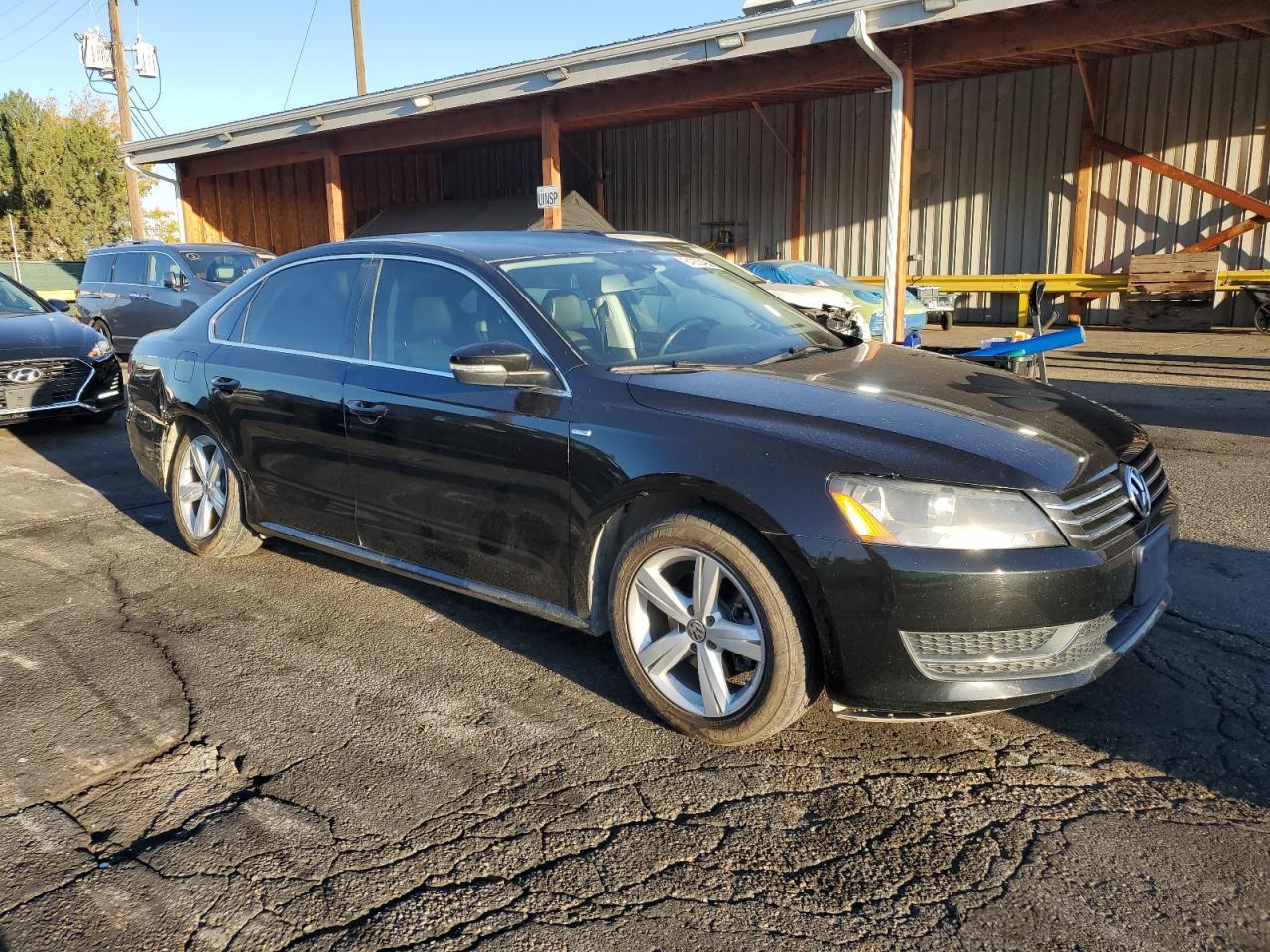 2014 Volkswagen Passat S - Фото 4