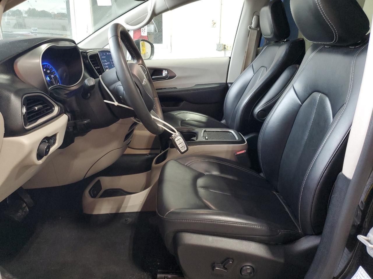 2023 Chrysler Pacifica Touring L - Фото 7