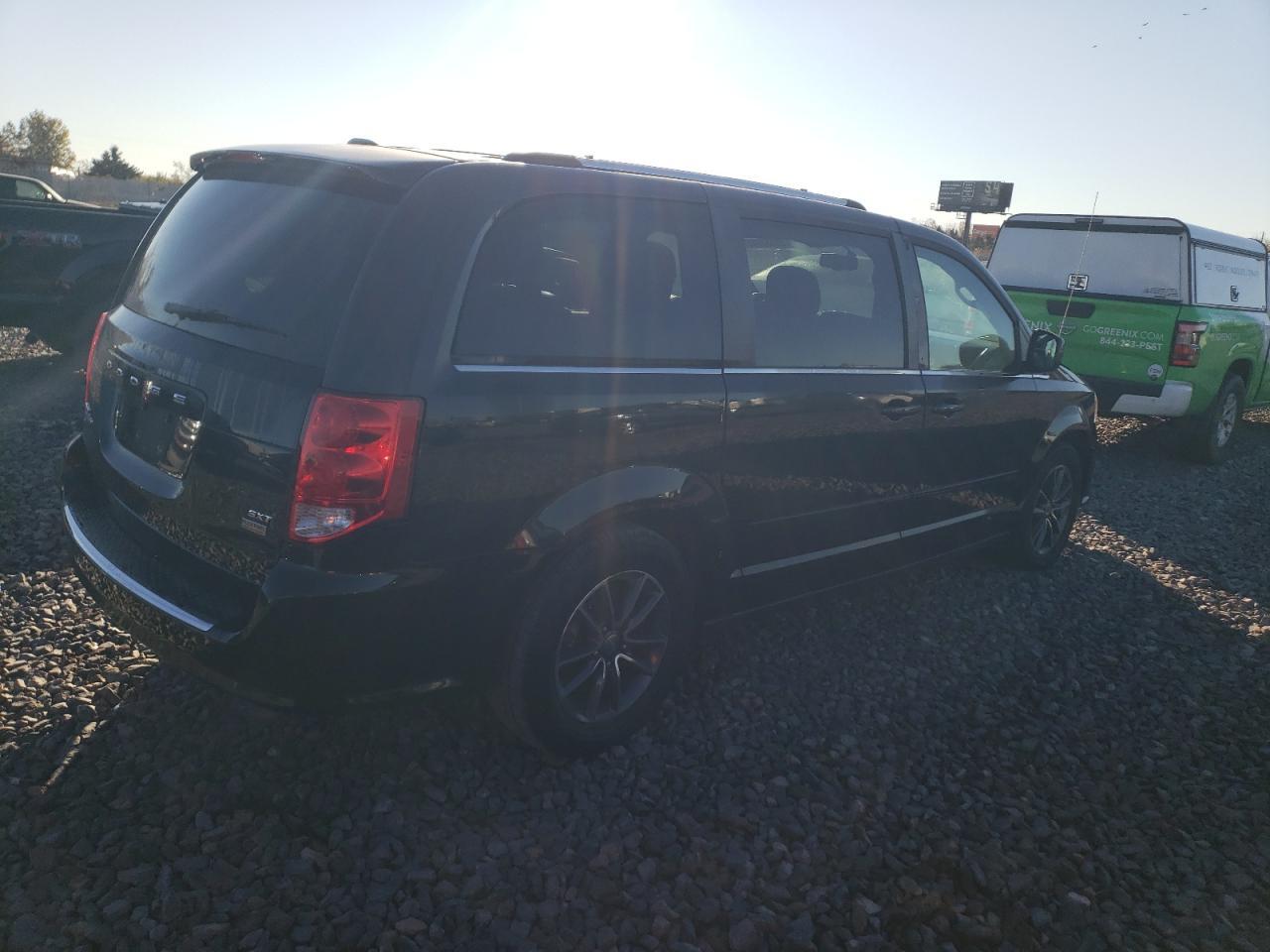 2017 Dodge Grand Caravan - Фото 3