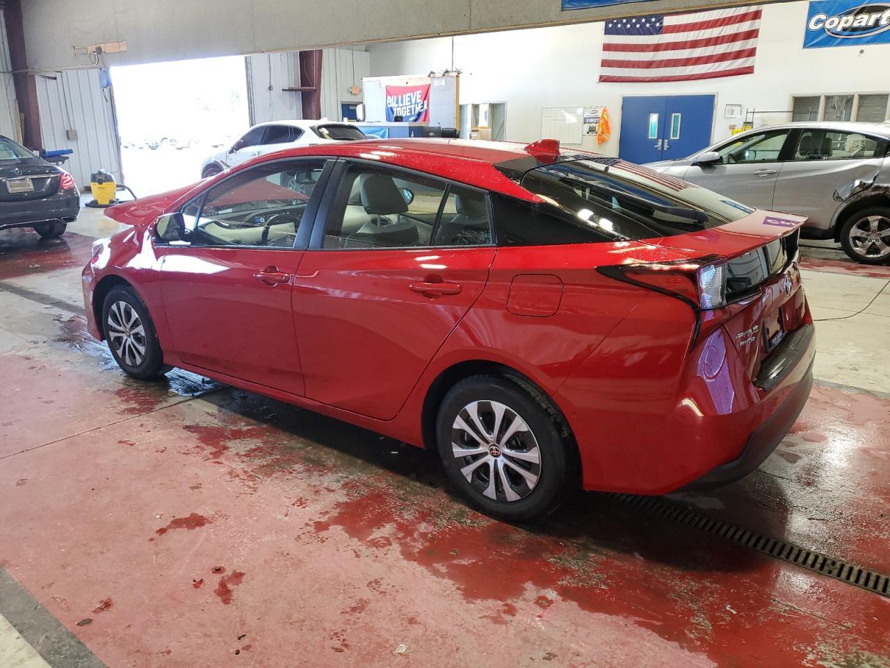 2020 Toyota Prius Xle Awd-E - Фото 2