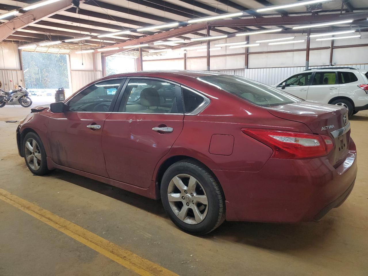 2016 Nissan Altima 2.5 - Image 2