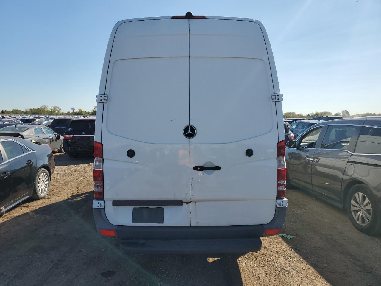 2016 Mercedes-Benz Sprinter 2500 - Image 6