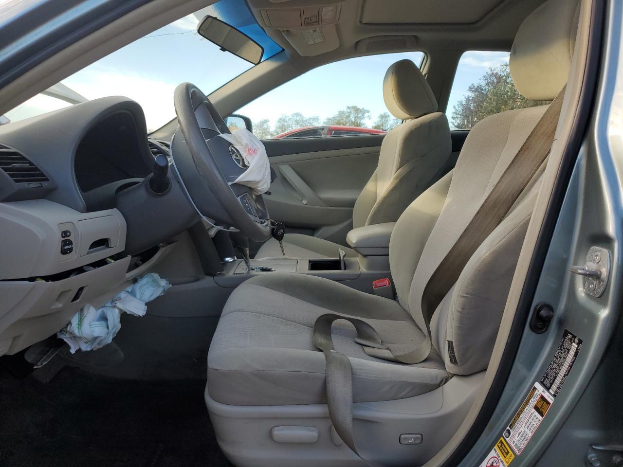 2011 Toyota Camry - Image 7