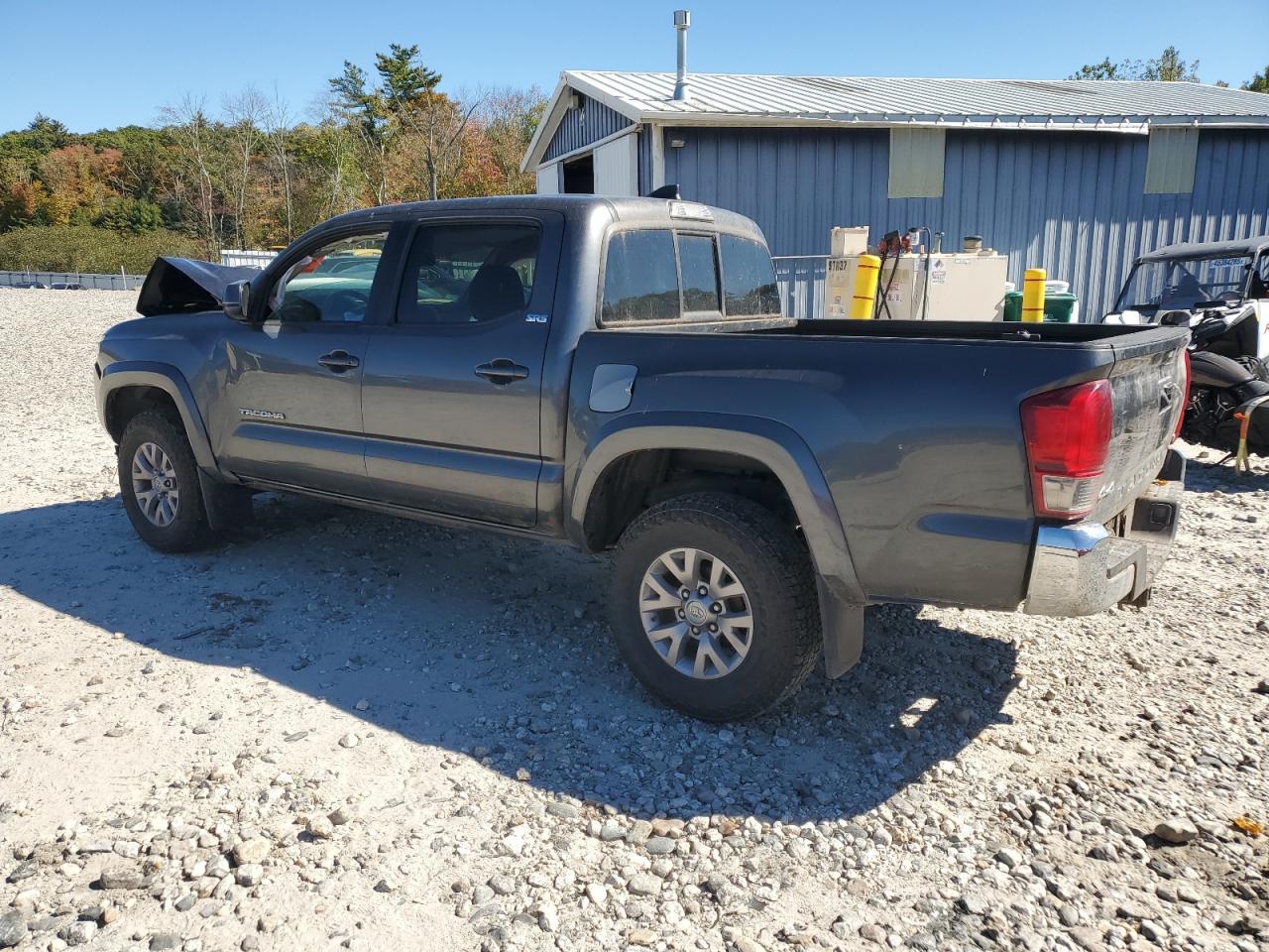 2016 Toyota Tacoma Double Cab - Image 2