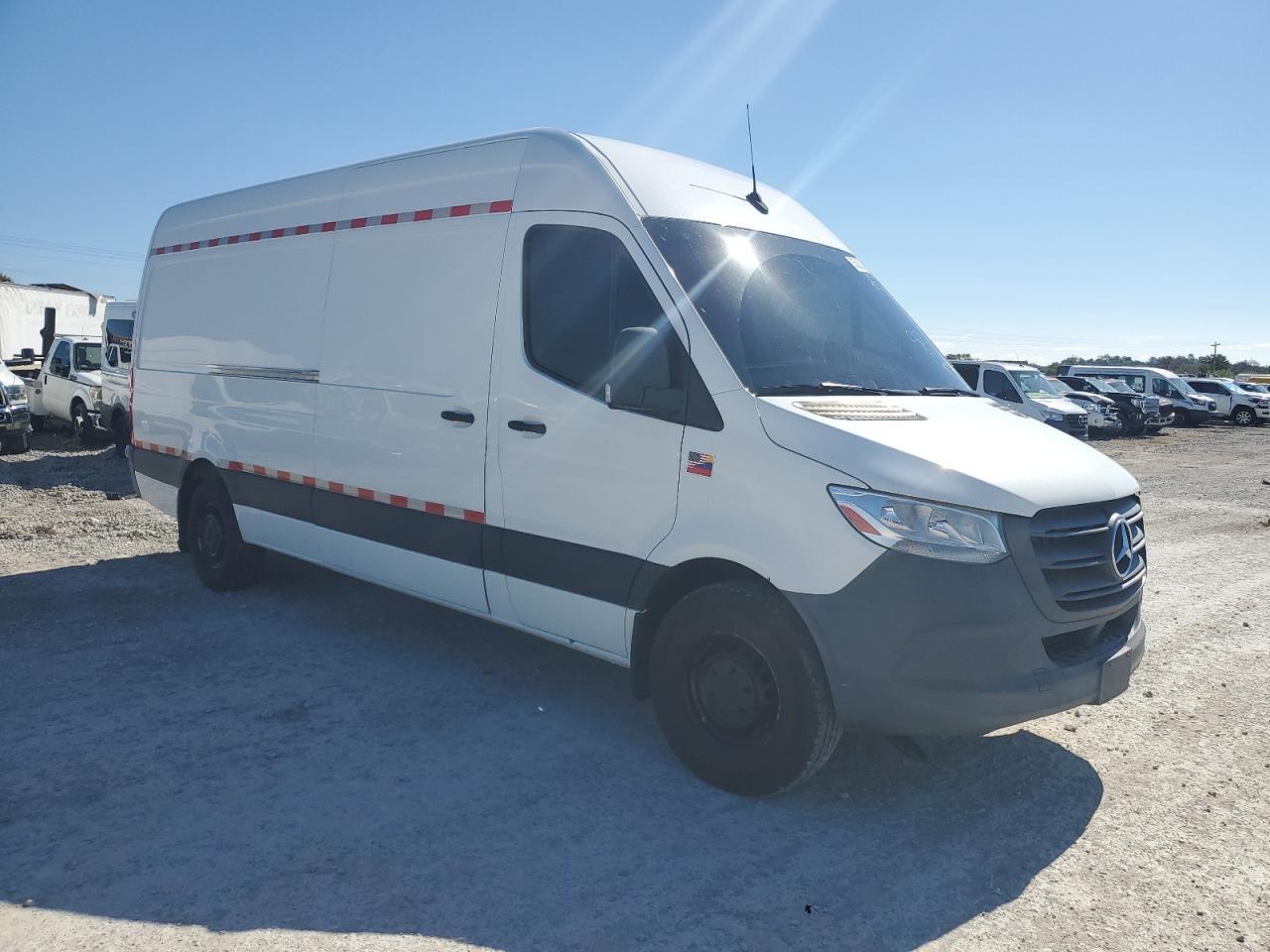 2021 Mercedes-Benz Sprinter 2500 - Image 4