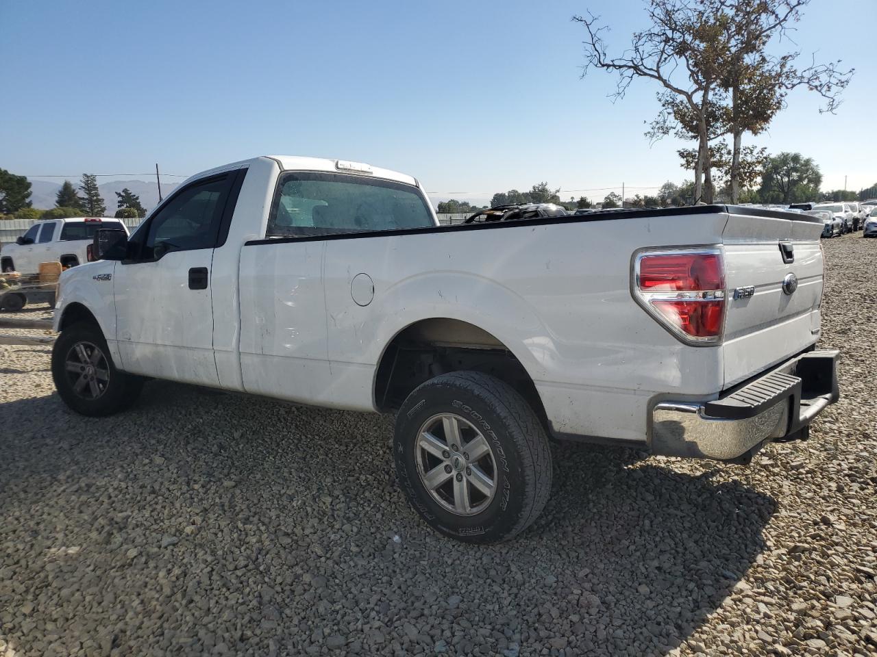 2013 Ford F150 - Фото 2