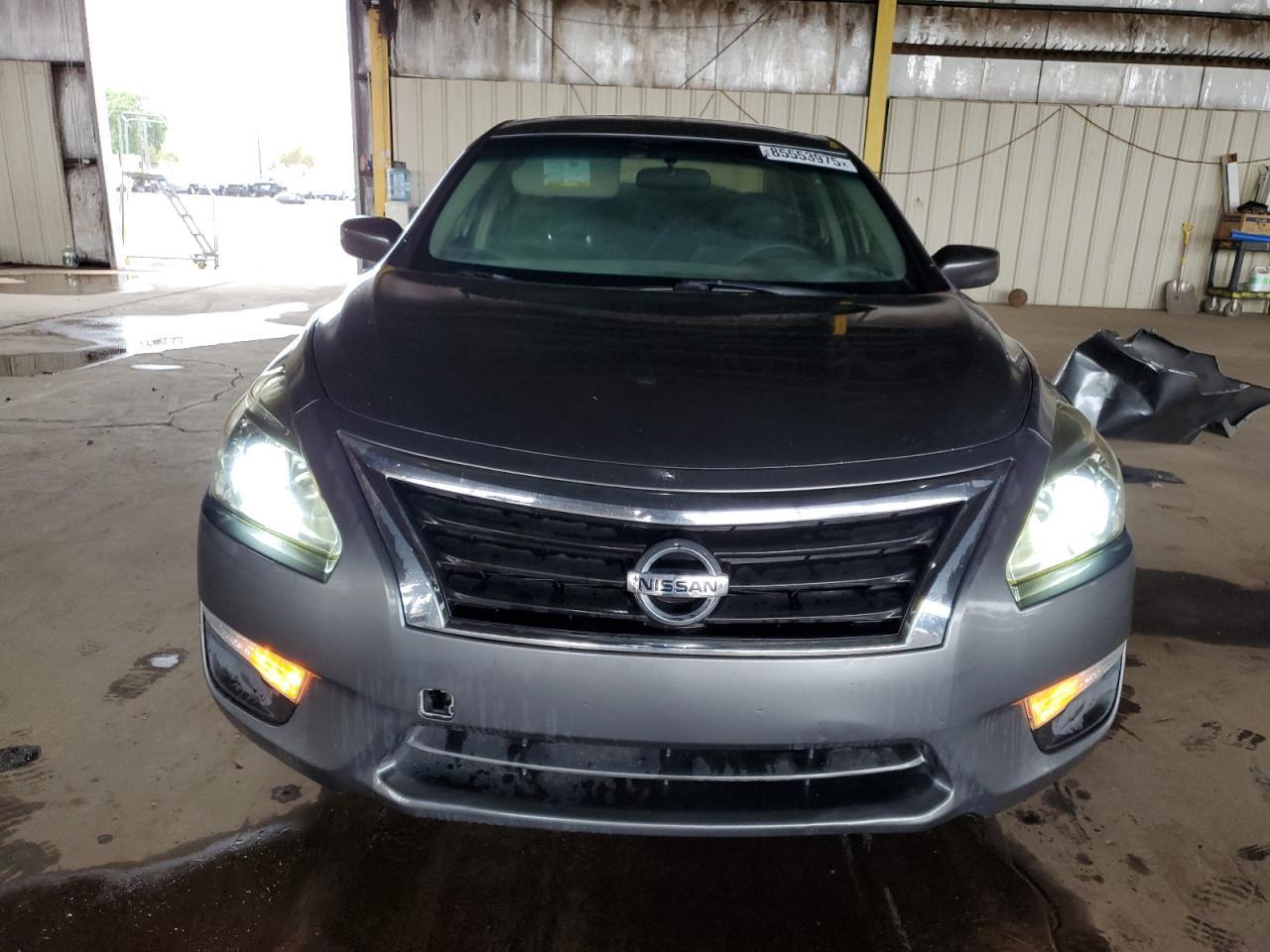 2015 Nissan Altima 2.5 - Image 5