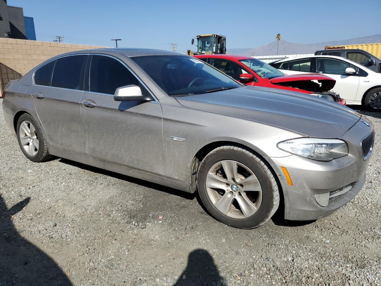 2013 BMW 528 Xi - Image 4