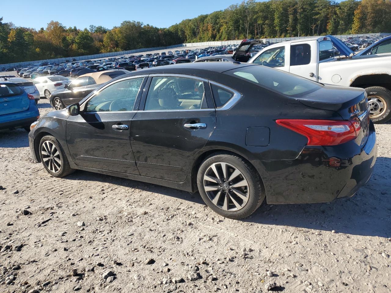 2016 Nissan Altima 2.5 - Фото 2