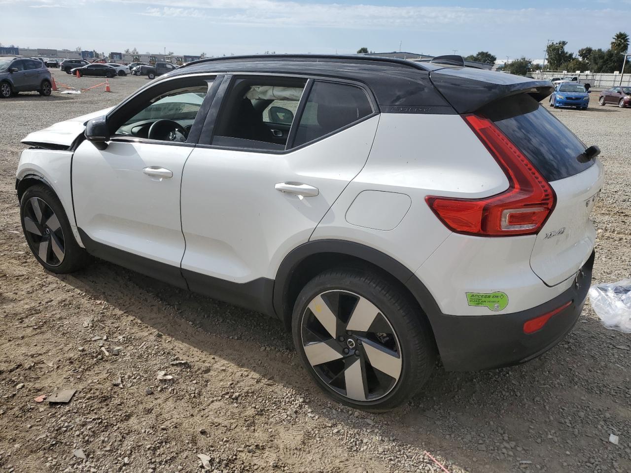 2023 Volvo Xc40 Recharge Ultimate - Фото 2