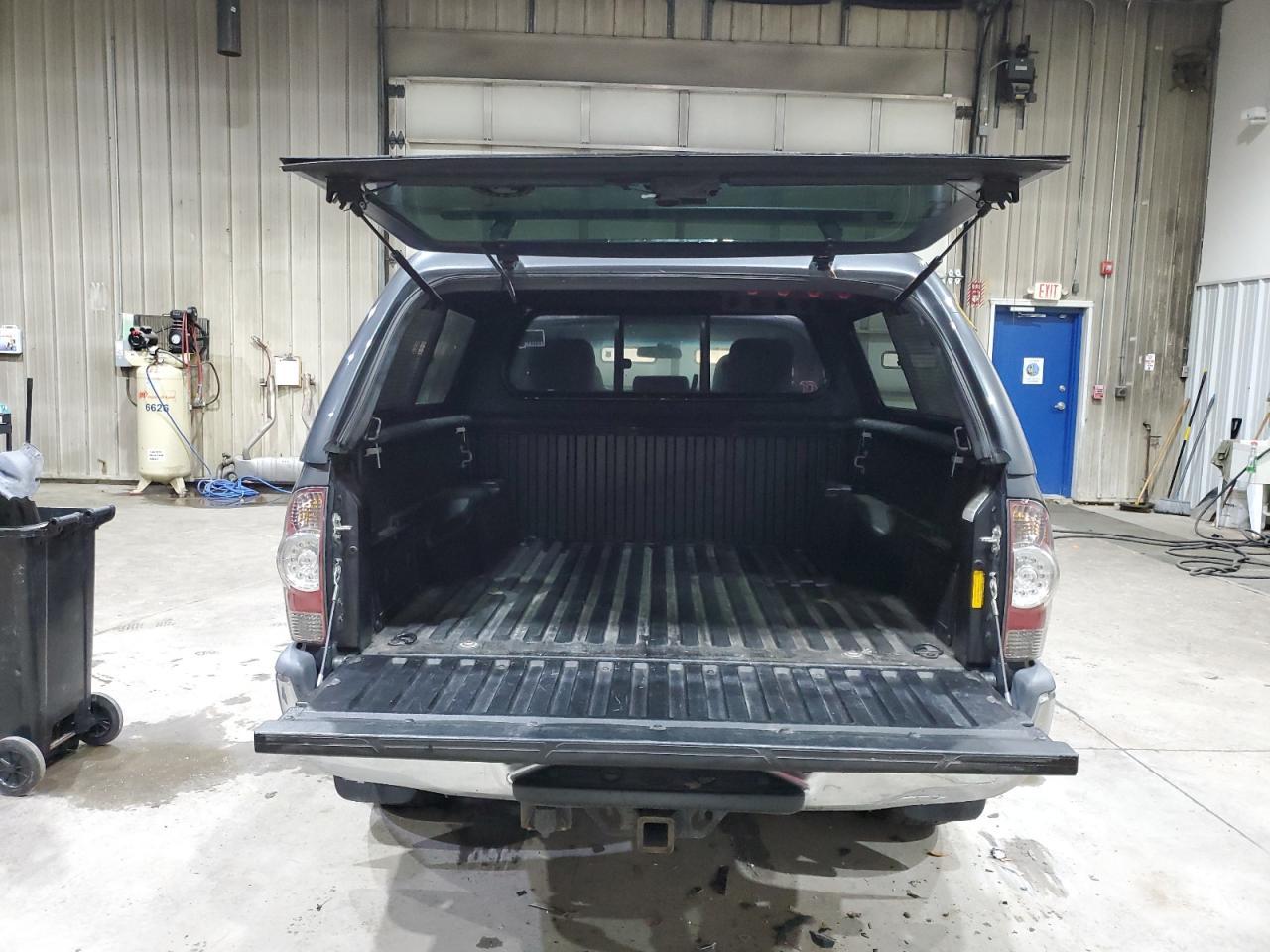 2015 Toyota Tacoma Double Cab - Фото 6