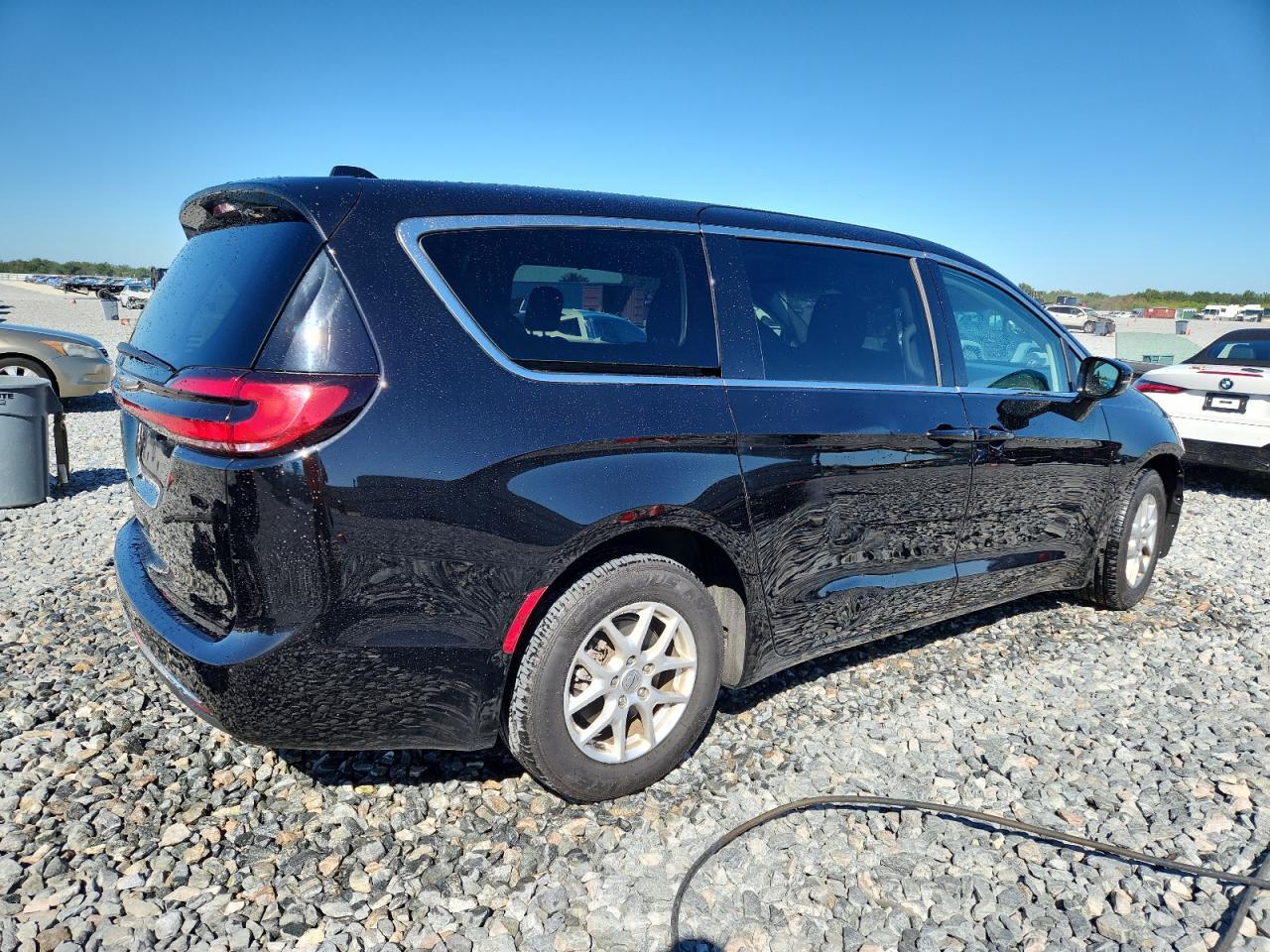 2024 Chrysler Pacifica Touring L - Фото 3