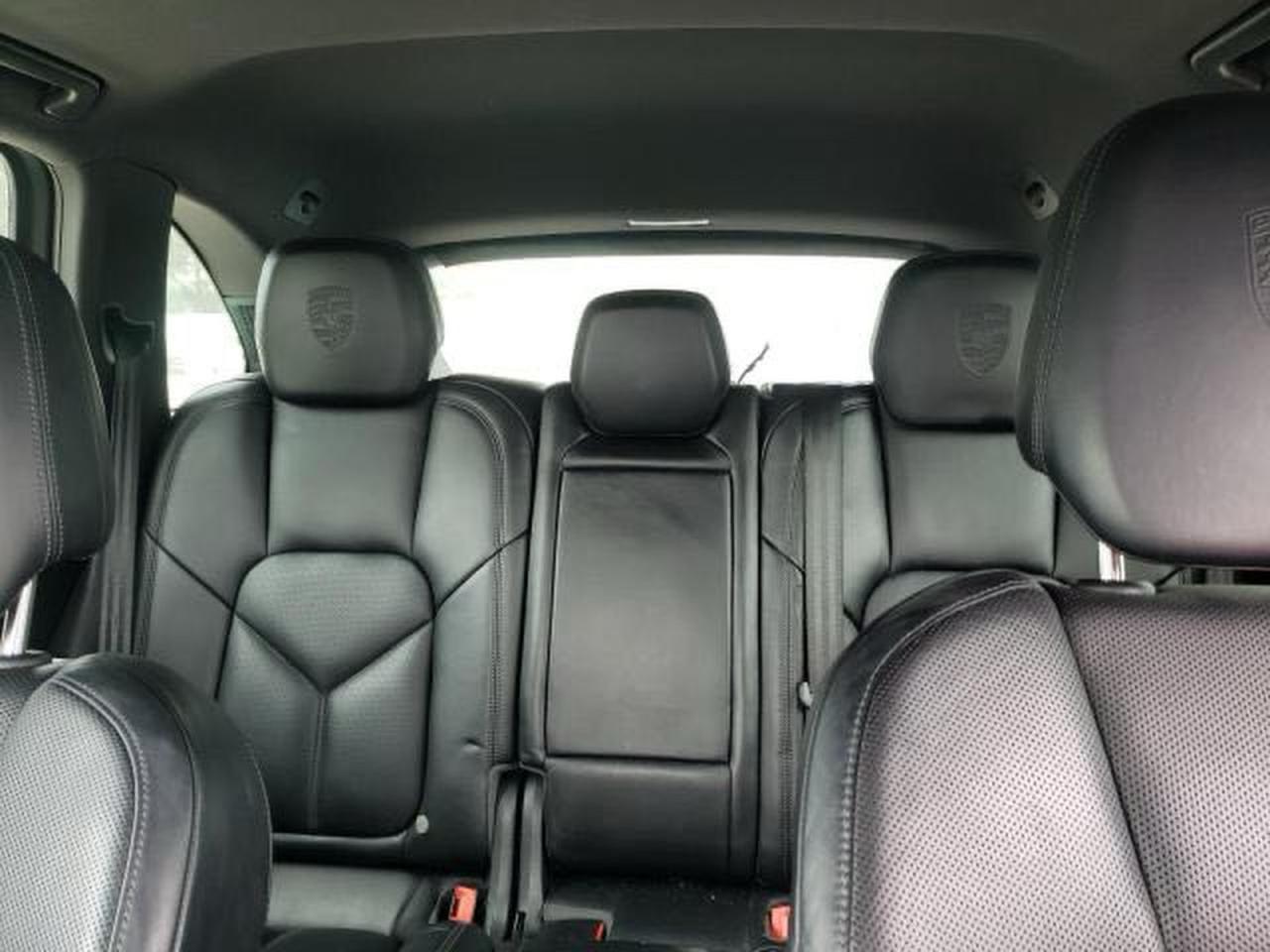 2017 Porsche Cayenne - Image 7