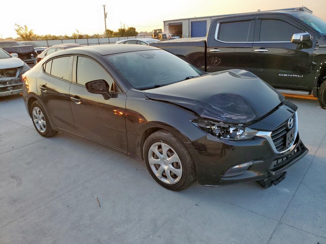 2018 Mazda 3 Sport - Фото 4