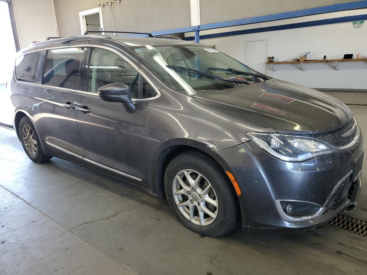 2020 Chrysler Pacifica Touring L - Image 4