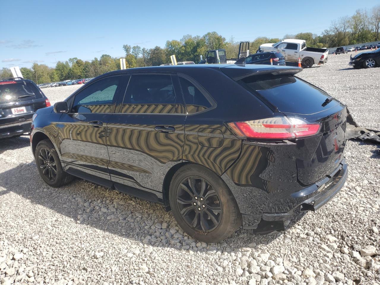 2023 Ford Edge Se - Фото 2