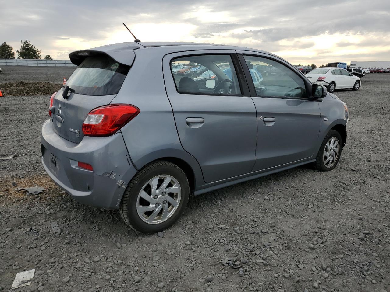 2018 Mitsubishi Mirage Se - Image 3