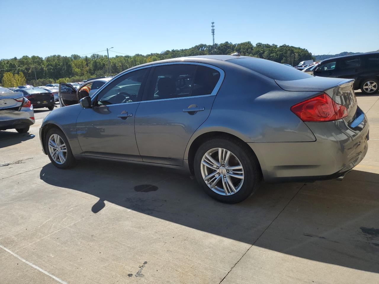 2013 Infiniti G37 - Фото 2