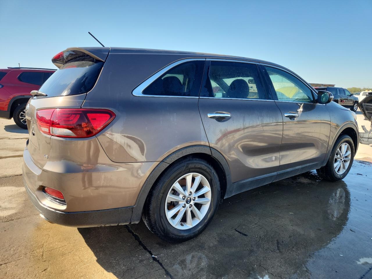 2020 Kia Sorento S - Image 3