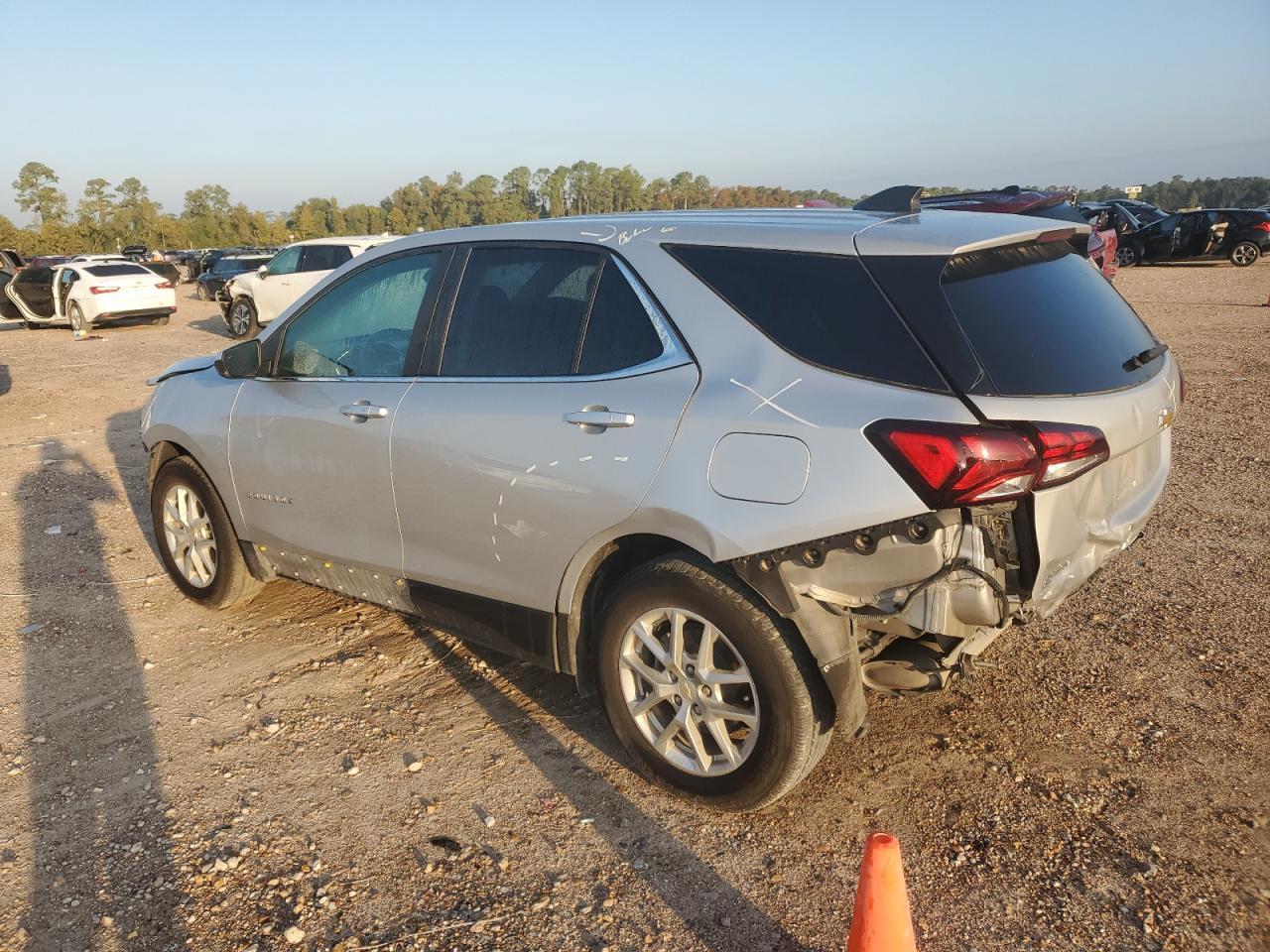 2022 Chevrolet Equinox Lt - Image 2
