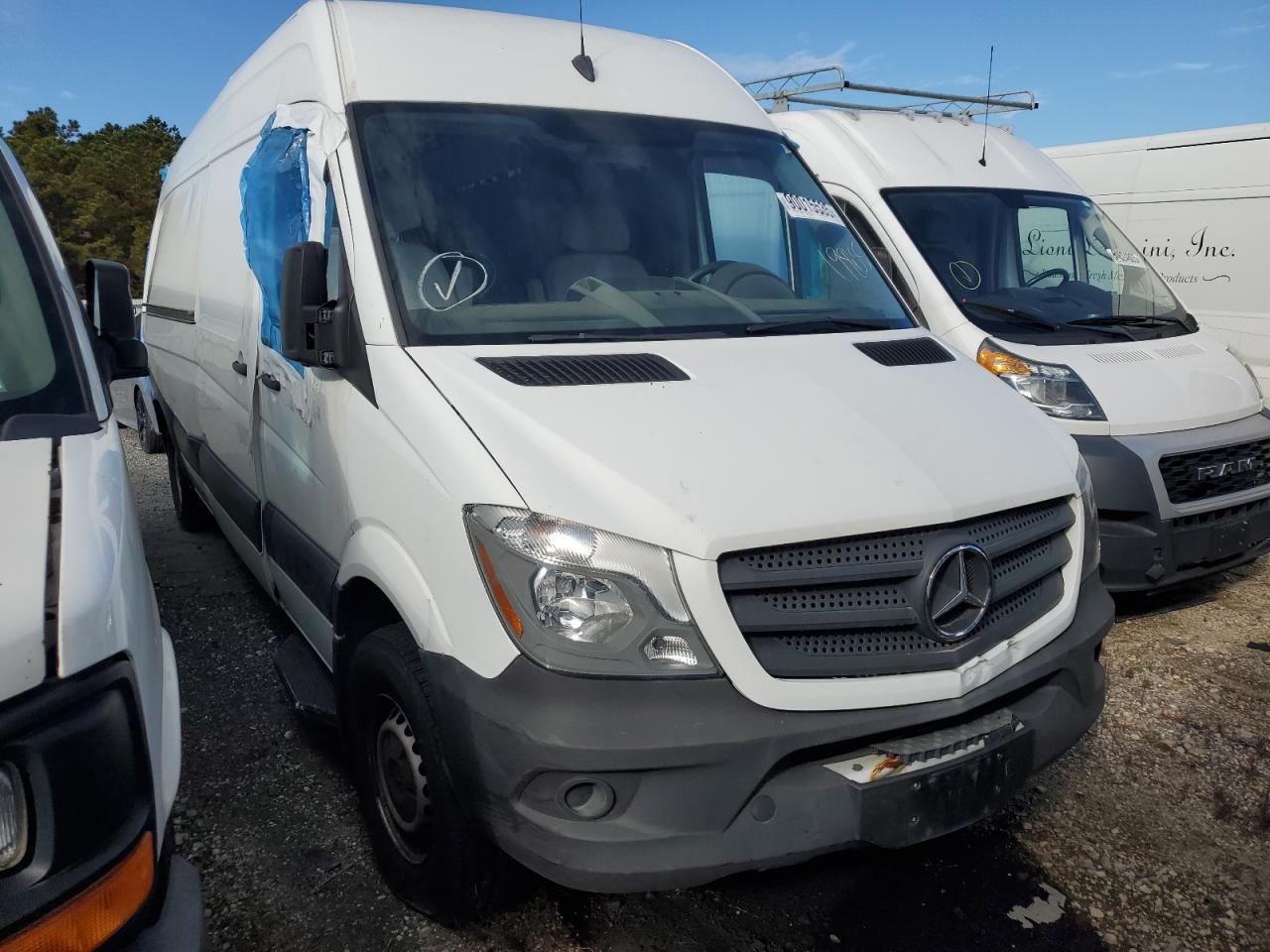 2016 Mercedes-Benz Sprinter 2500 - Image 4