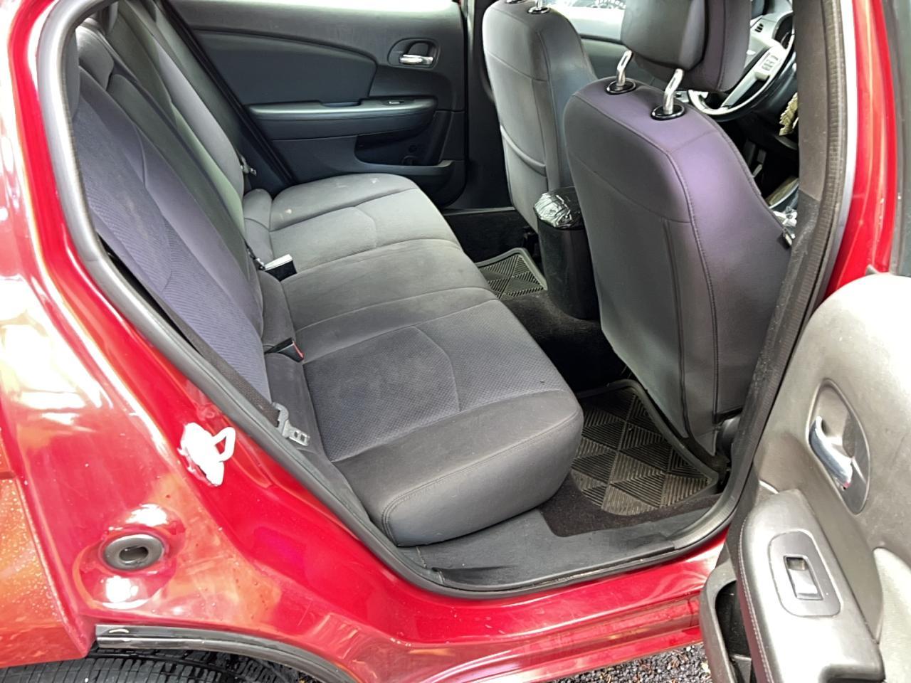 2012 Chrysler 200 Touring - Фото 6