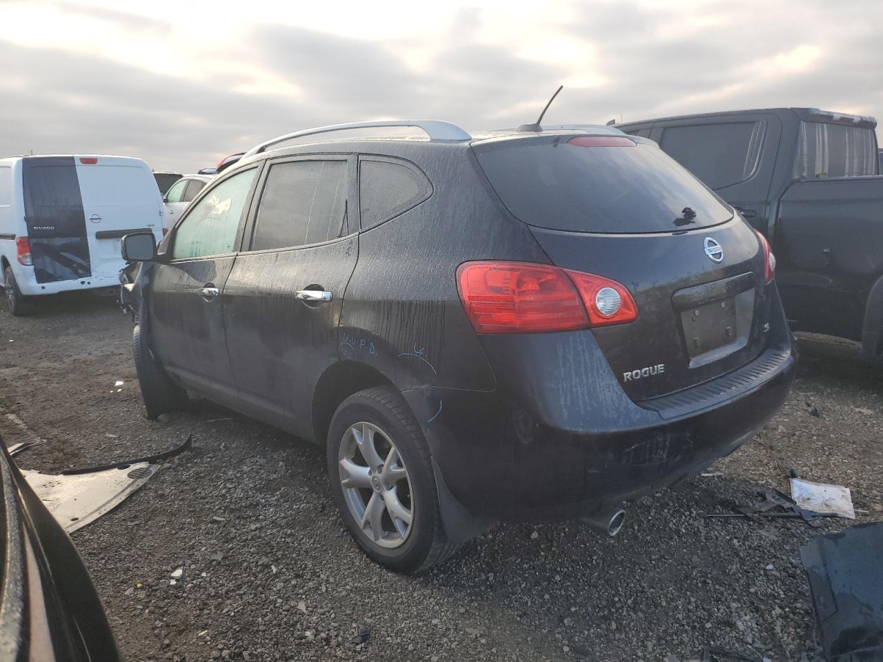 2010 Nissan Rogue S - Фото 2