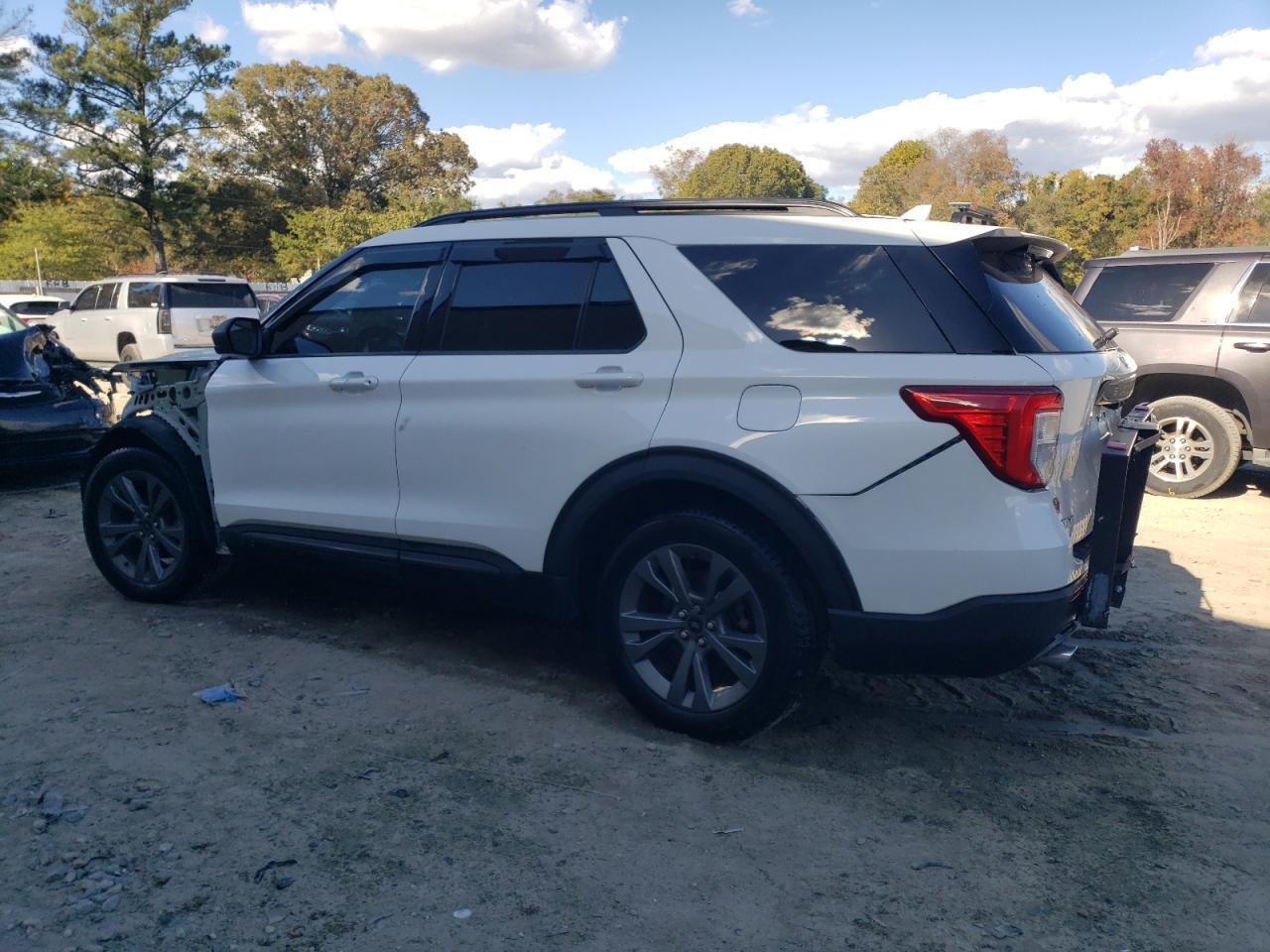 2021 Ford Explorer - Фото 2