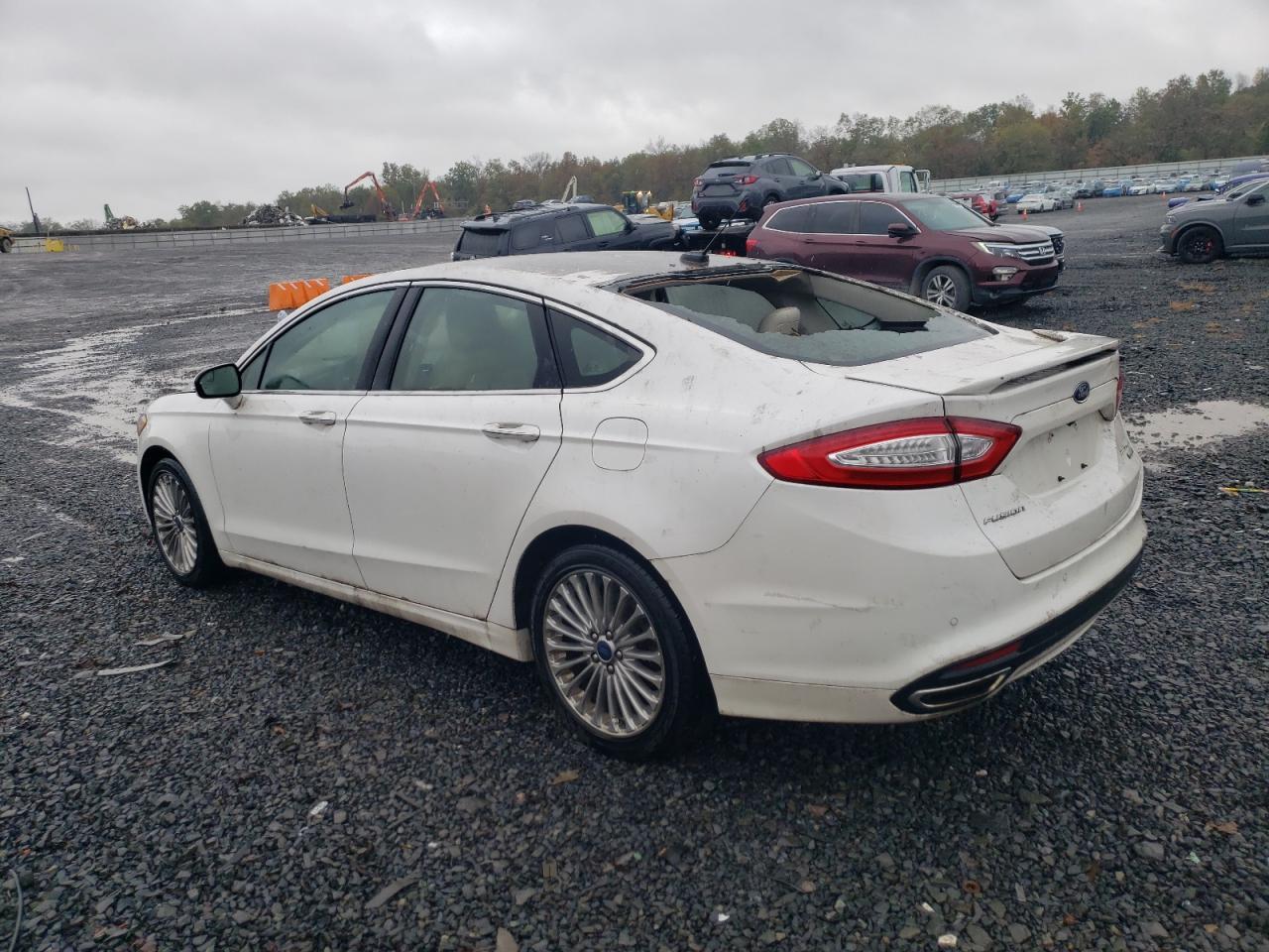 2016 Ford Fusion Titanium - Фото 2