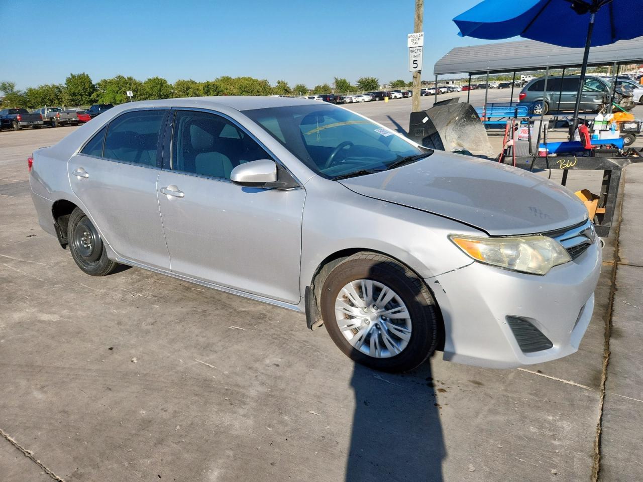 2014 Toyota Camry L - Image 4