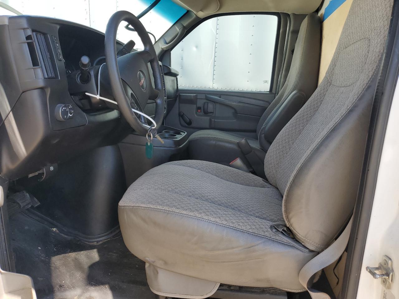 2014 GMC Savana Cutaway G3500 - Image 7