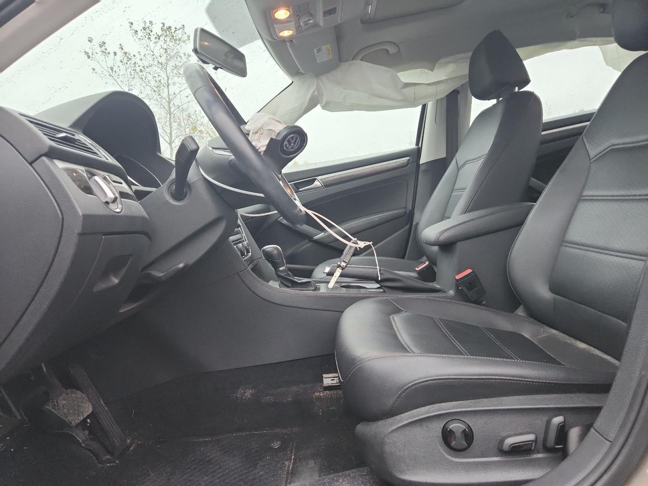 2016 Volkswagen Passat Se - Фото 7