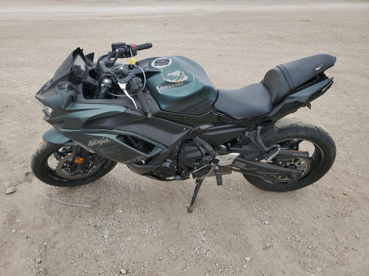 2025 Kawasaki Ex650 P - Фото 3