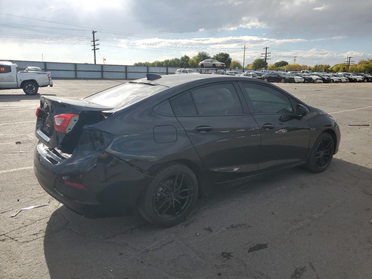 2017 Chevrolet Cruze Ls - Фото 3