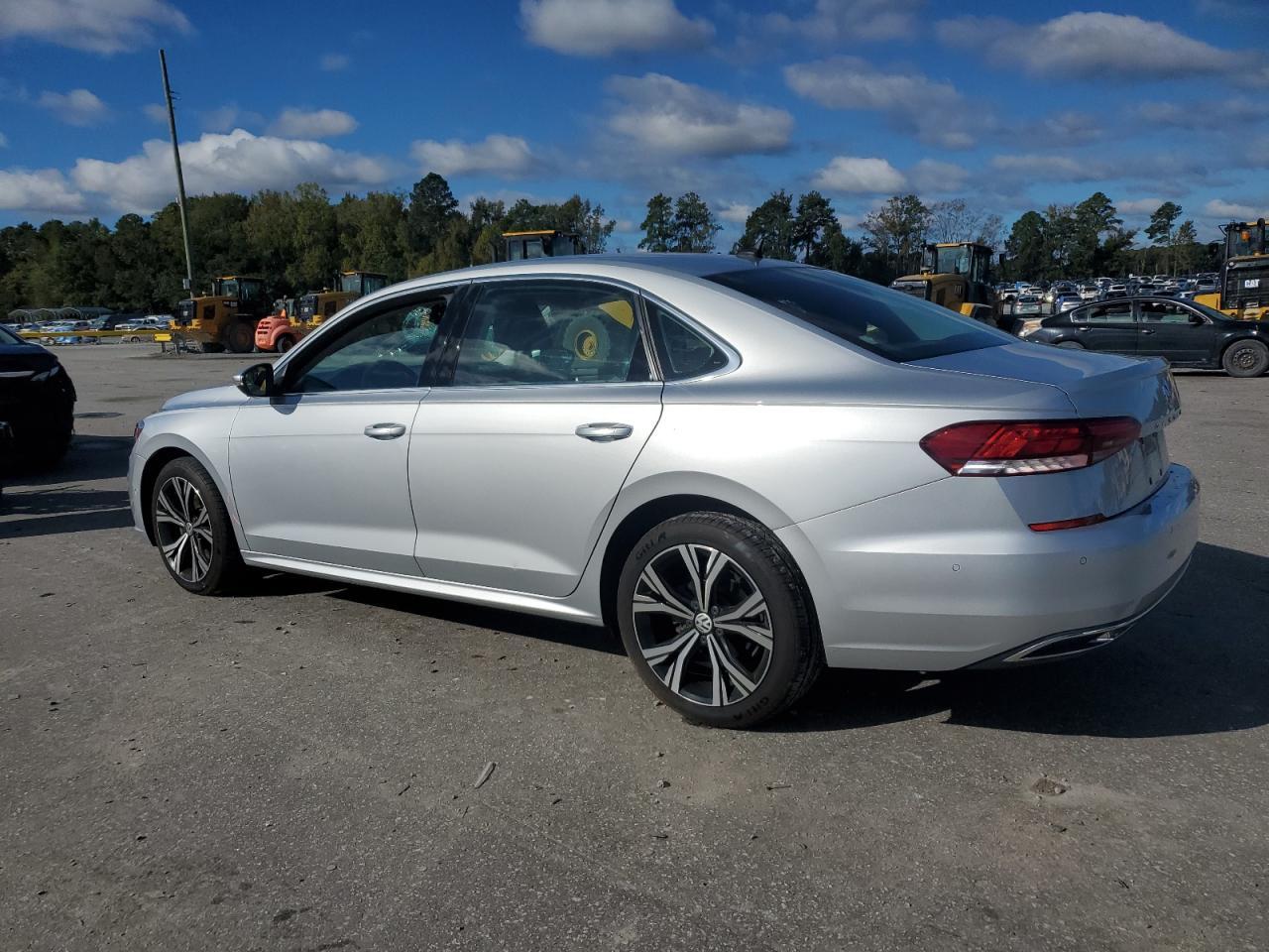 2020 Volkswagen Passat Sel - Image 2
