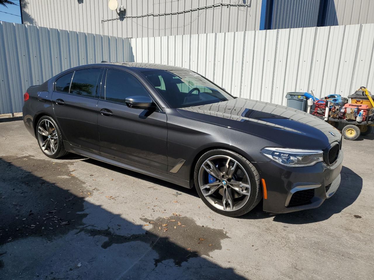 2020 BMW M550Xi - Фото 4