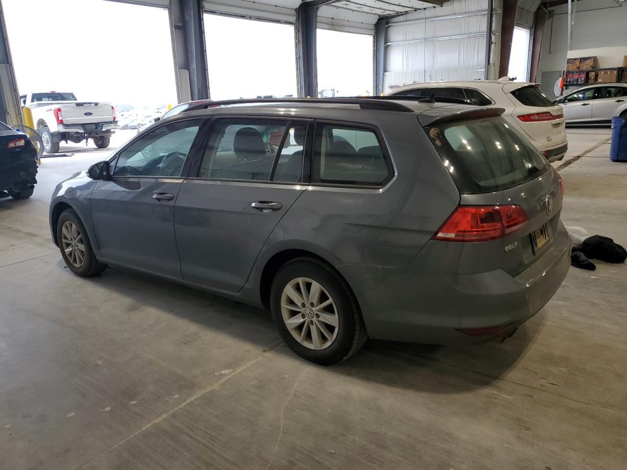 2017 Volkswagen Golf Sportwagen S - Фото 2