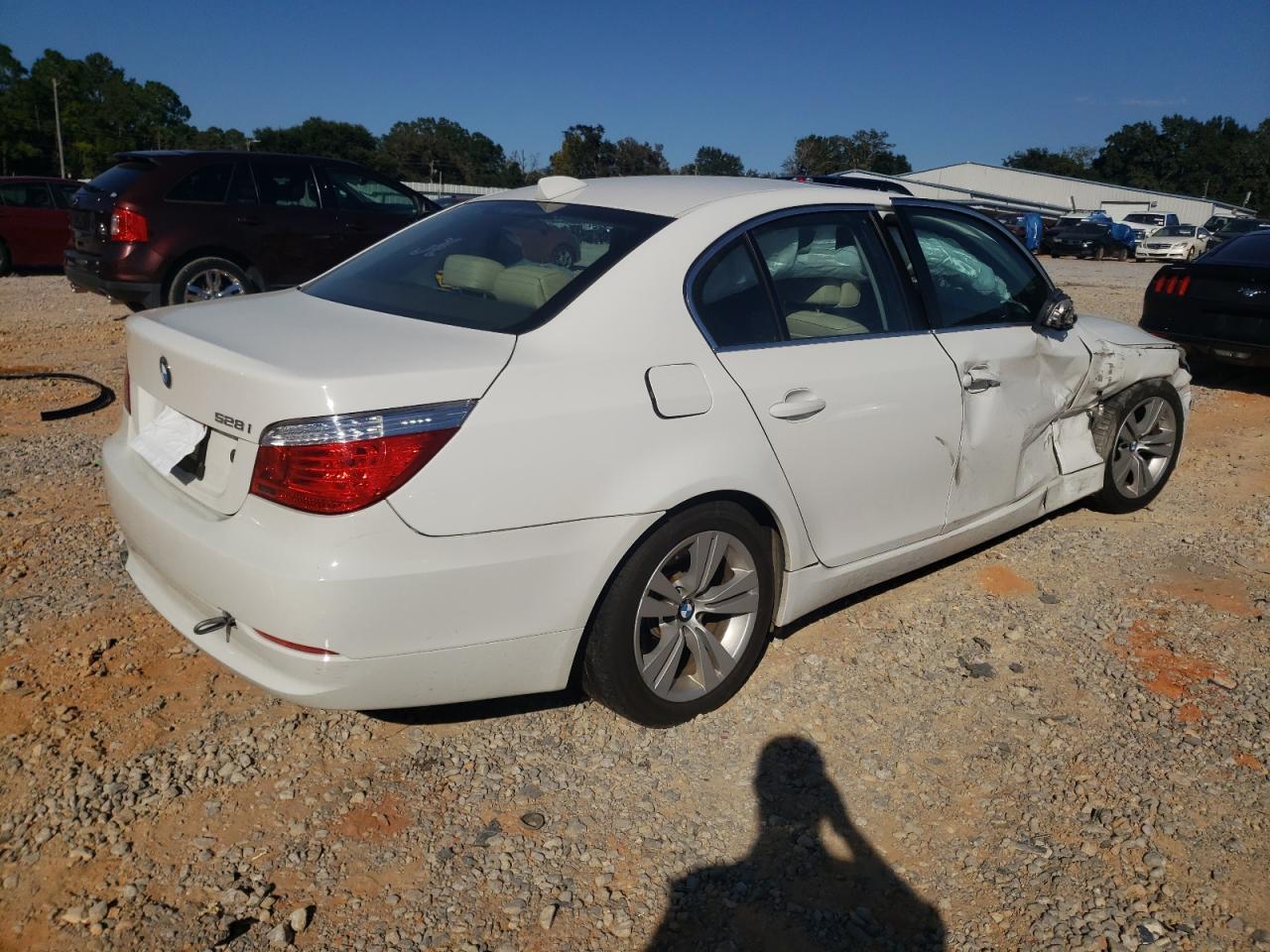 2010 BMW 528 I - Фото 3