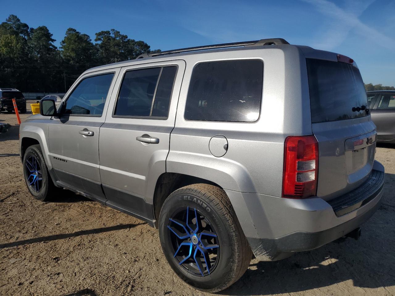 2015 Jeep Patriot Sport - Фото 2