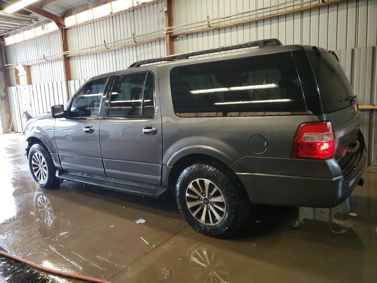 2017 Ford Expedition El Xlt - Image 2