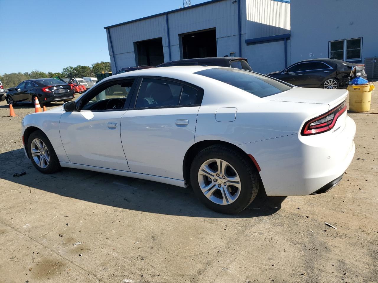 2022 Dodge Charger Sxt - Image 2