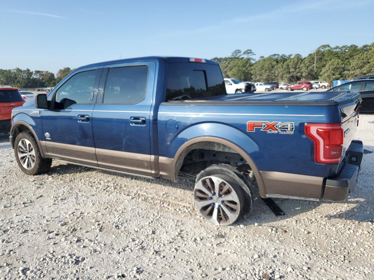 2015 Ford F150 Supercrew - Фото 2