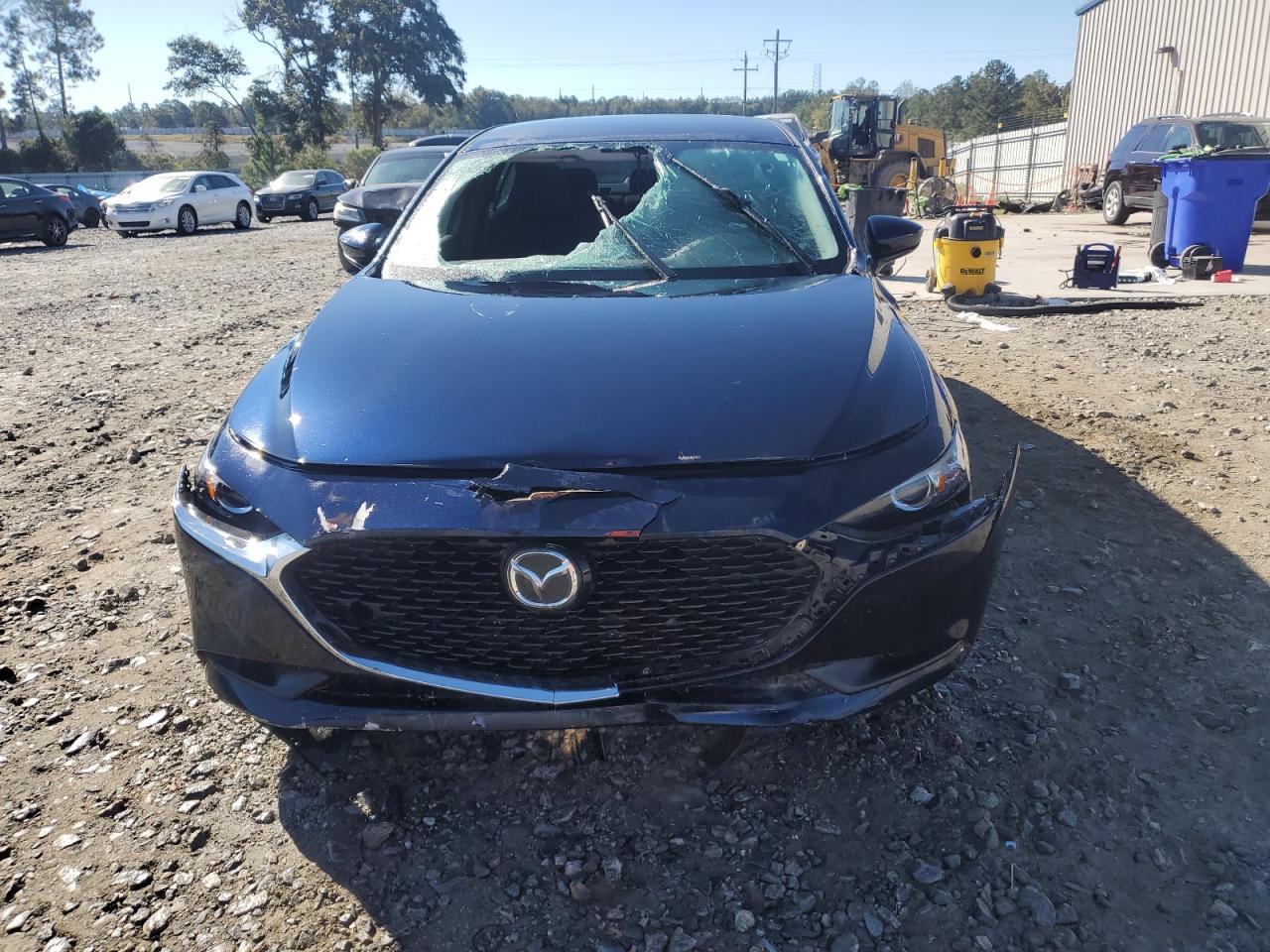 2021 Mazda 3 - Image 5