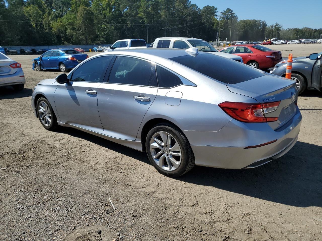 2020 Honda Accord Lx - Фото 2