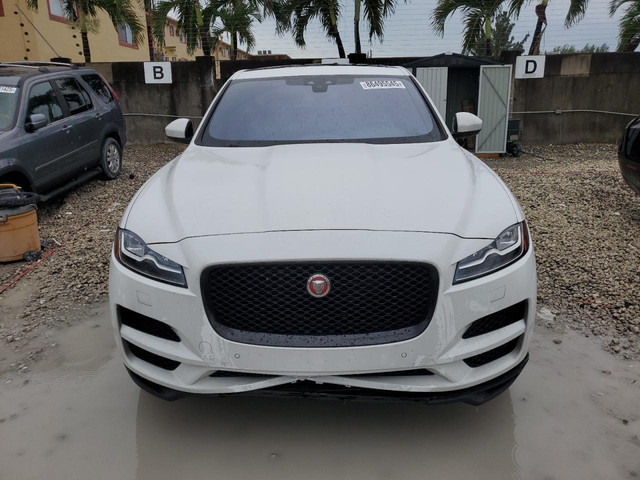 2017 Jaguar F-Pace Prestige - Image 5