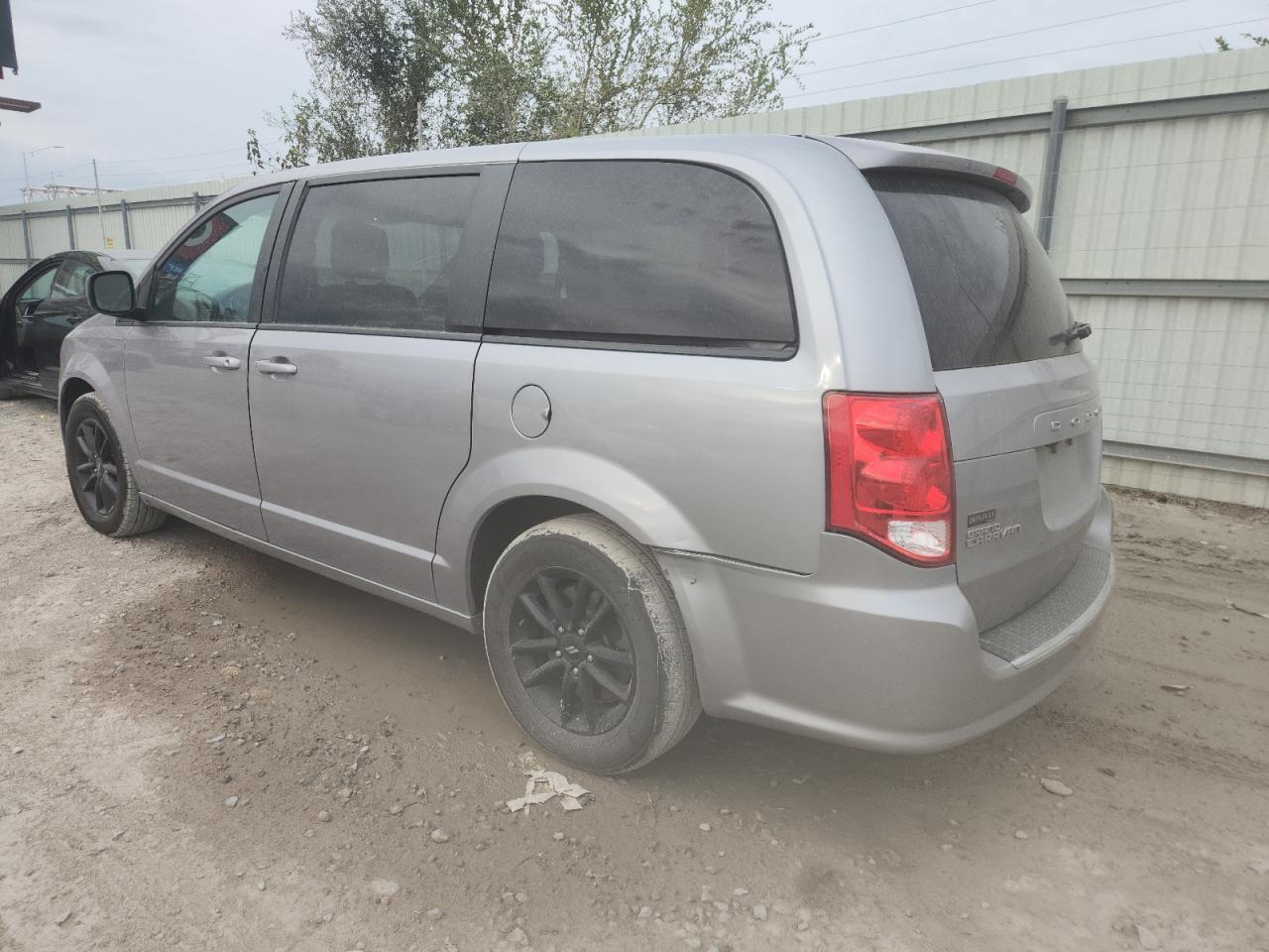 2019 Dodge Grand Caravan Gt - Image 2