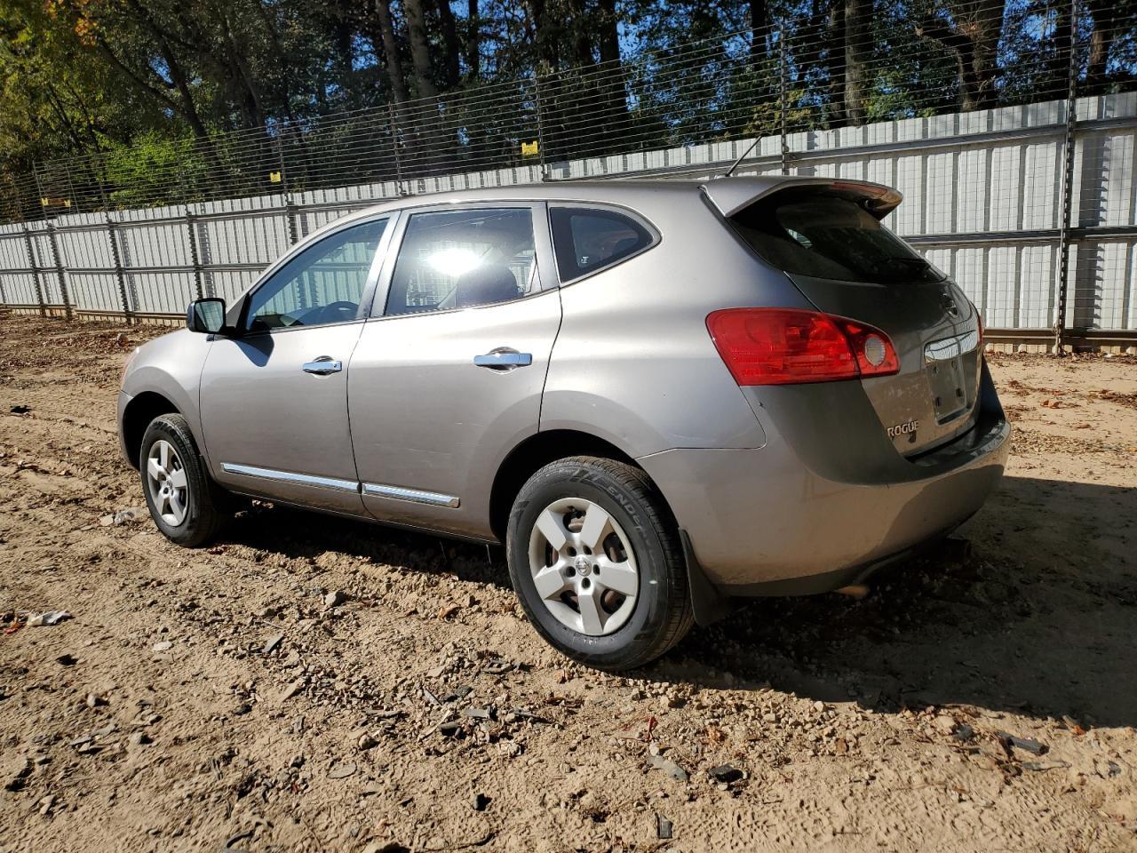 2013 Nissan Rogue S - Image 2