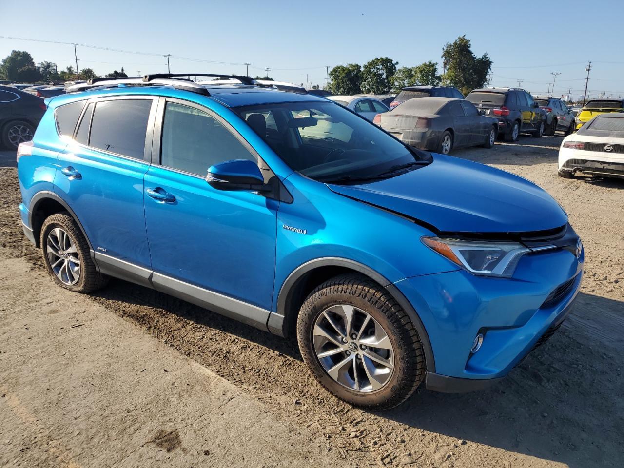 2016 Toyota Rav4 Hv Xle - Image 4